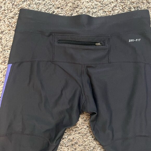 Nike women’s dri fit Nike running capri leggings size Small - Picture 5 of 7